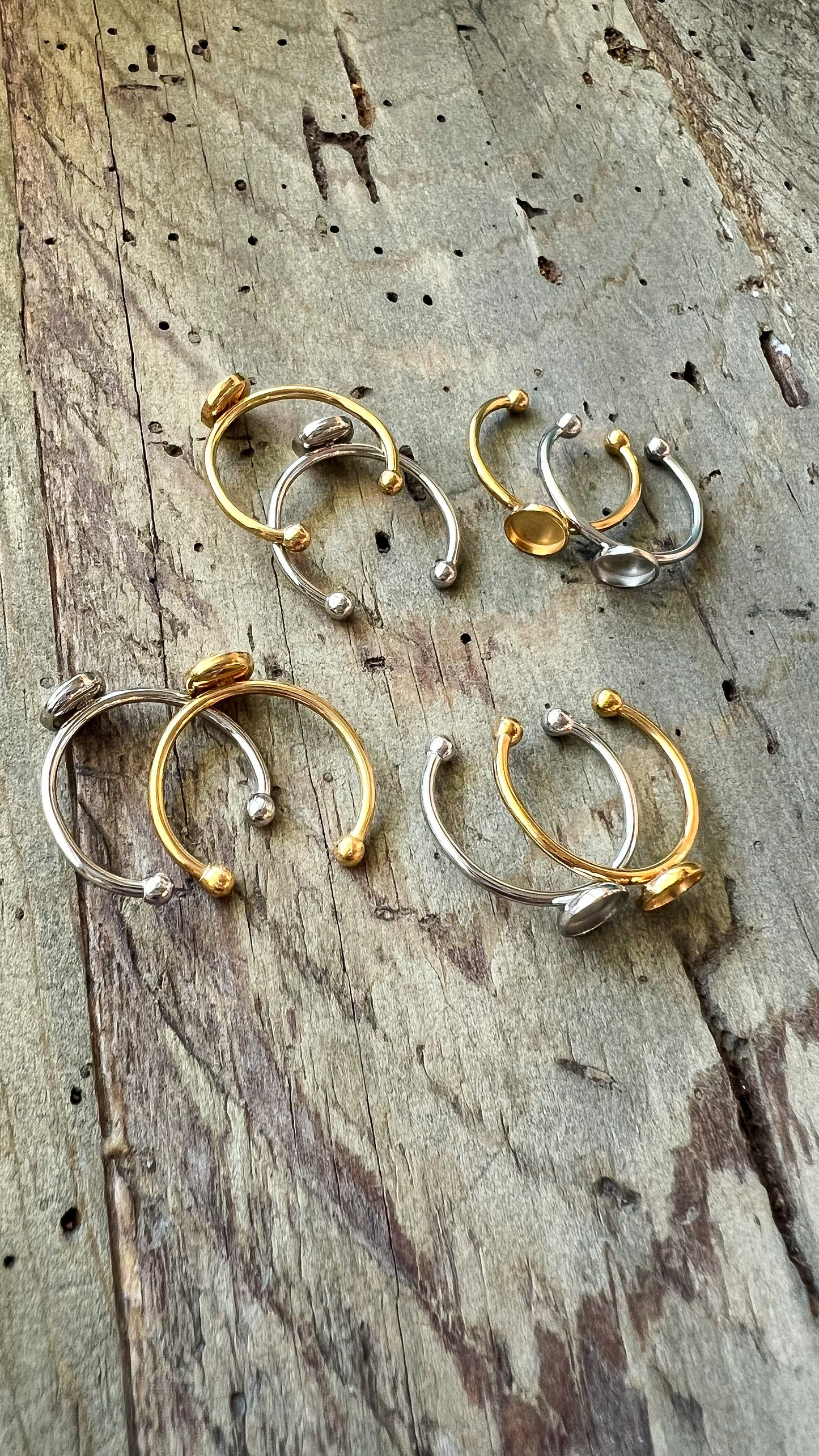 Adjustable round ring